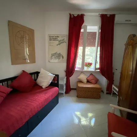 Villa Home Villa With Garden & Parking