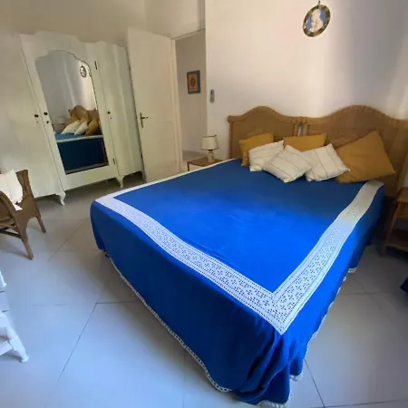 Home Villa With Garden & Parking