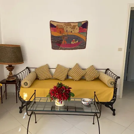 Villa Home Villa With Garden & Parking *