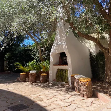 Home Villa With Garden & Parking